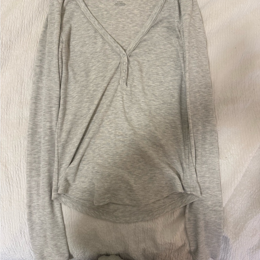 American Eagle Outfitters Gray Long Sleeve Top